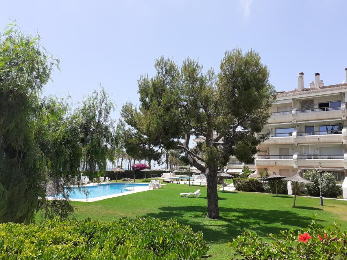 Apartamento Bahia Blanca Vilanova i la Geltrú Exteriör bild