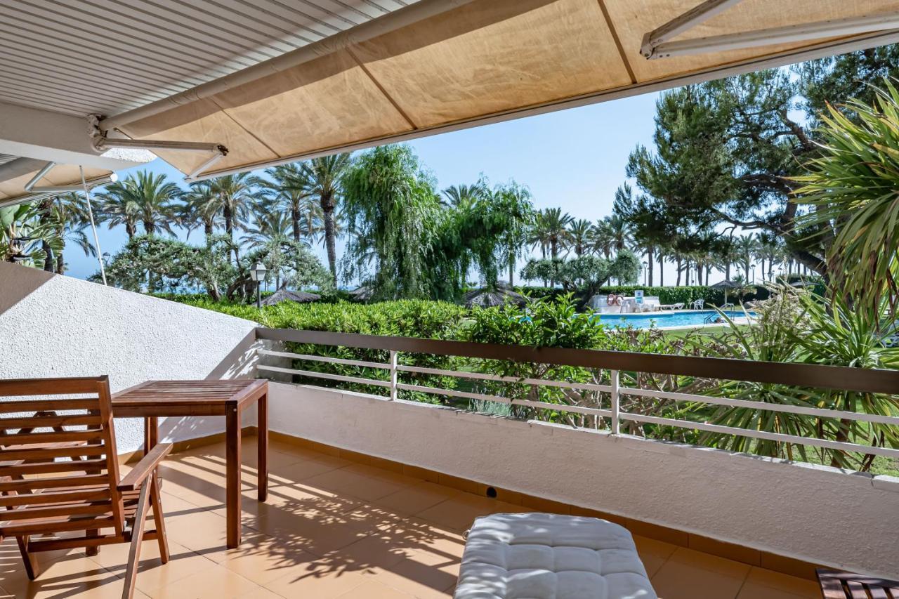 Apartamento Bahia Blanca Vilanova i la Geltrú Exteriör bild